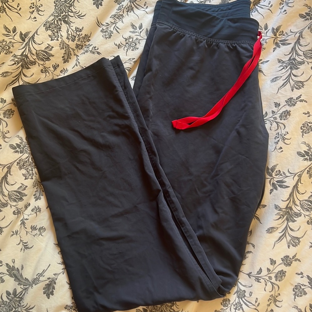 FIGS medium TALL charcoal Livingston scrub pants